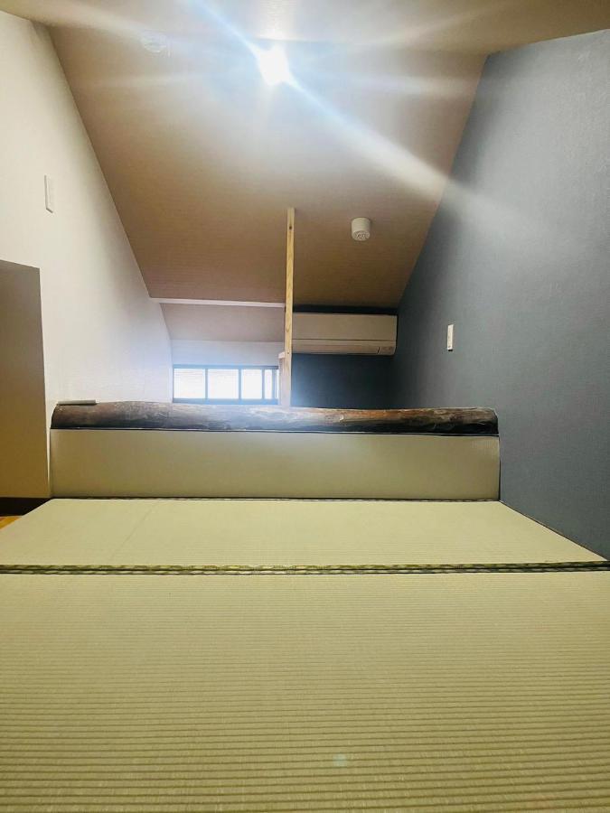 Namba Shinsaibashi 10 Mins Reiko Guest House Осака Экстерьер фото